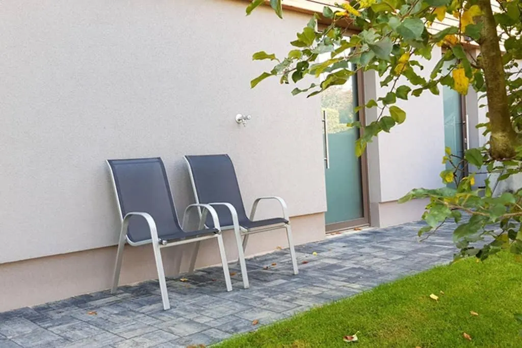 Suite With Back Garden Karlovy Vary